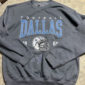 Dallas Cowboys vintage sweatshirt (new) never worn